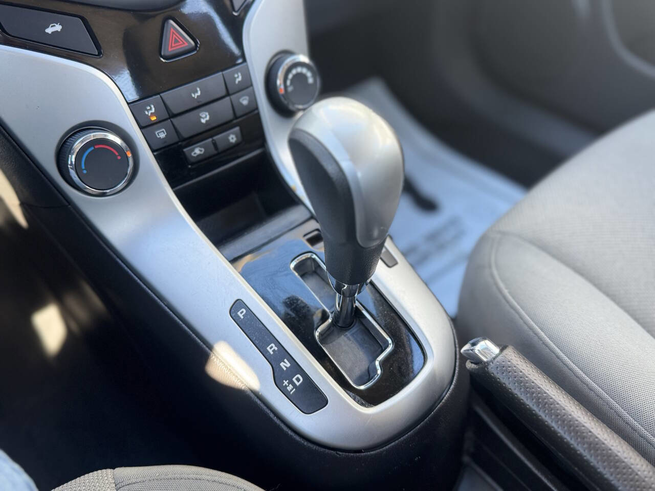 Used 2016 Chevrolet Cruze LT image 21