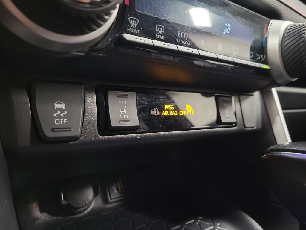 Used 2023 Toyota RAV4 SE AWD/4WD image 16