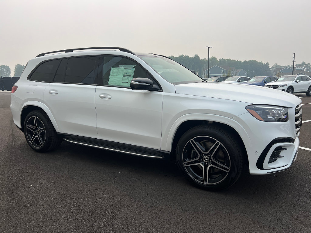 New 2026 Mercedes-Benz GLS 450 4MATIC image 2