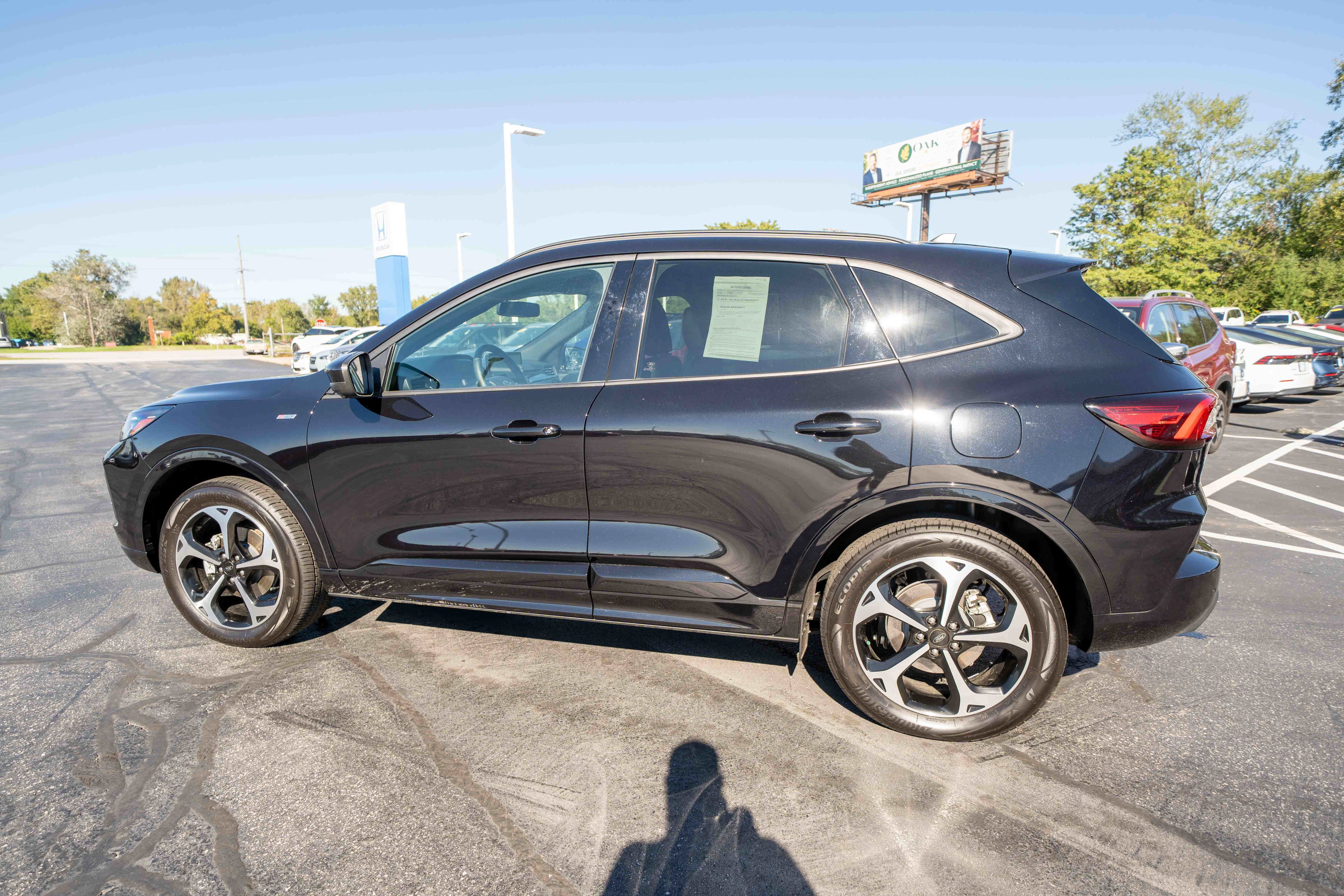 Used 2025 Ford Escape ST-Line Elite w/ Premium Technology Package AWD/4WD image 4