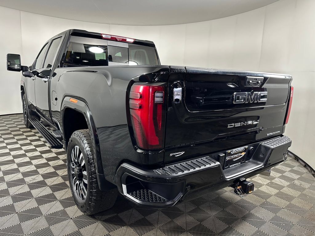 Used 2025 GMC Sierra 3500 Denali Ultimate AWD/4WD image 3