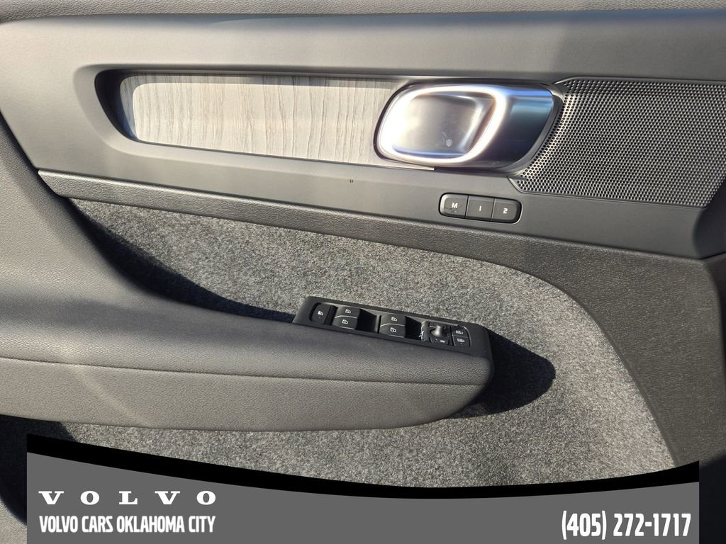 New 2026 Volvo XC40 B4 Core w/ Protection Package Premier image 22