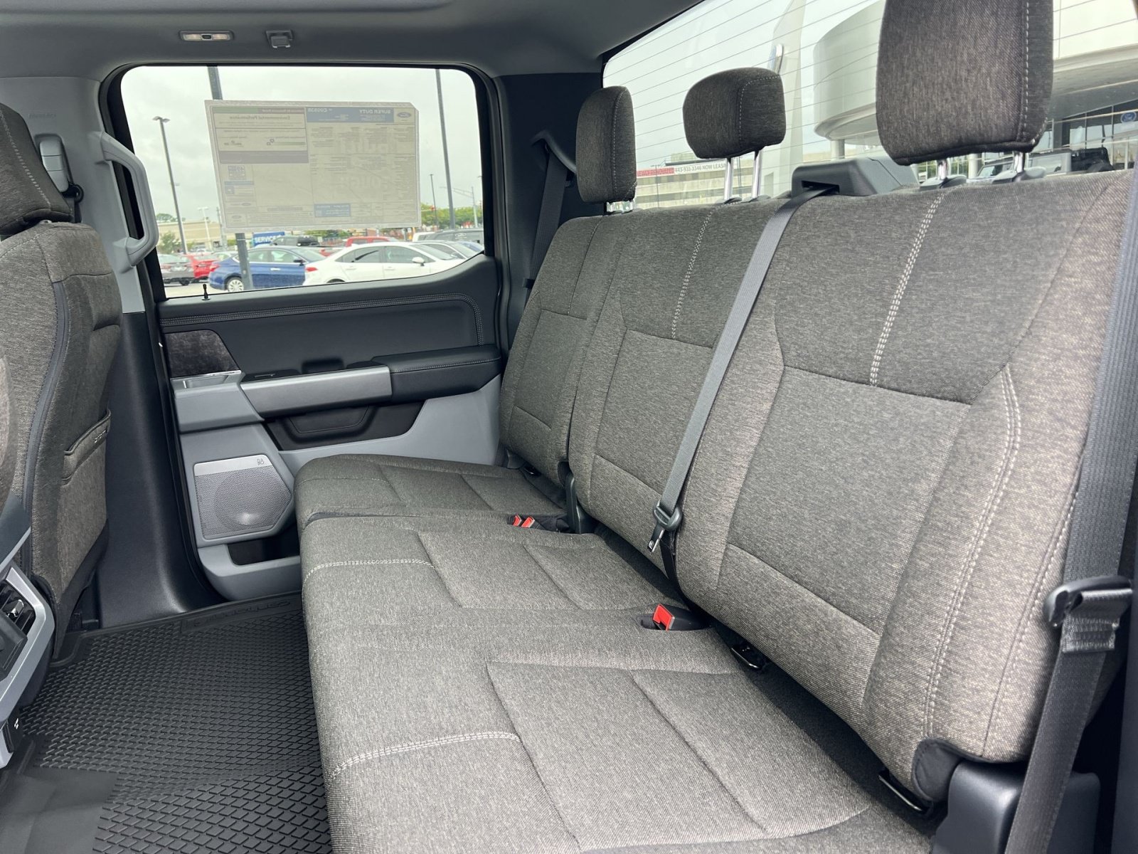 New 2027 Ford F250 XLT w/ XLT Premium Package AWD/4WD image 38