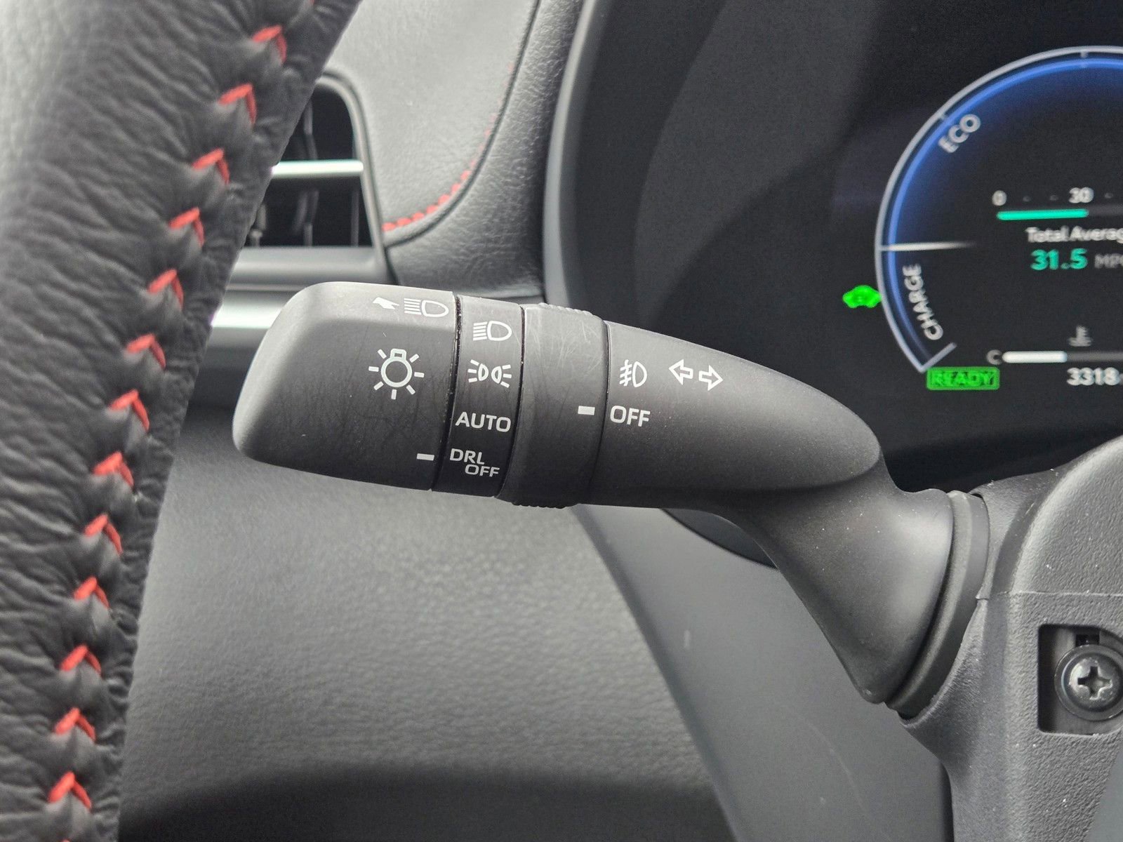 Used 2025 Toyota Sienna XSE AWD/4WD image 26