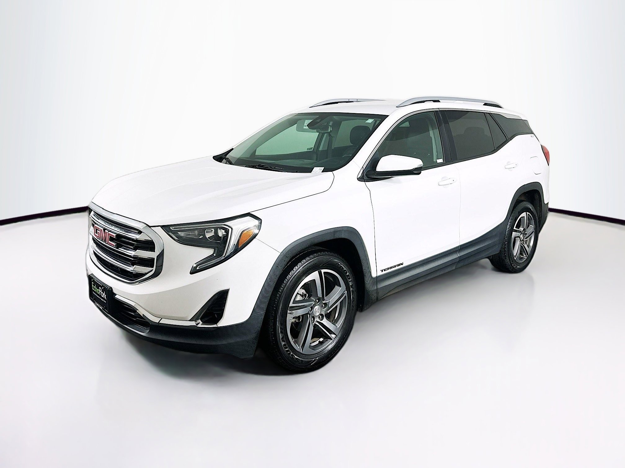 Used 2020 GMC Terrain SLT image 3