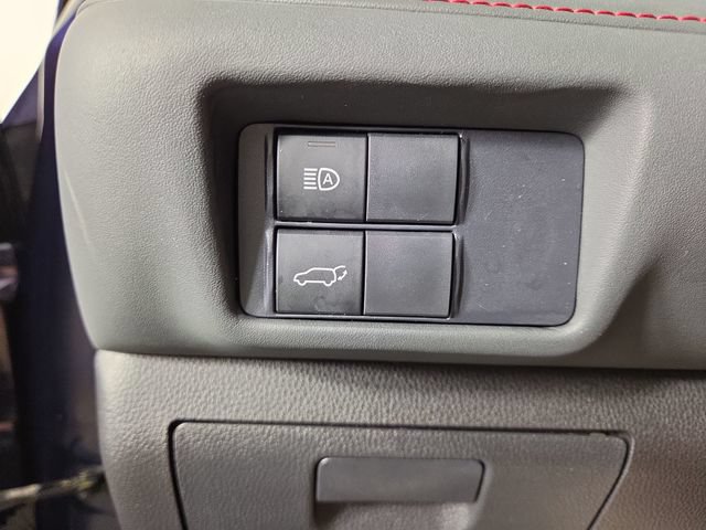 Used 2021 Toyota Highlander XSE AWD/4WD image 31