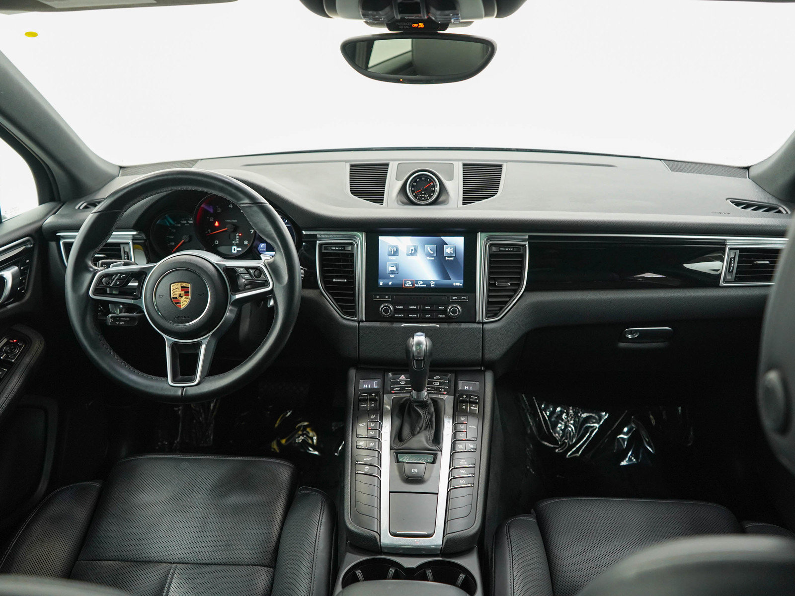 Used 2018 Porsche Macan AWD/4WD image 13