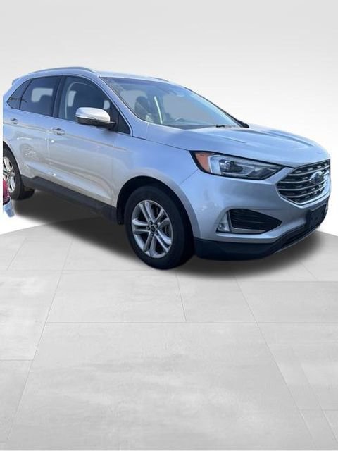 Used 2019 Ford Edge SEL w/ Cold Weather Package AWD/4WD image 2