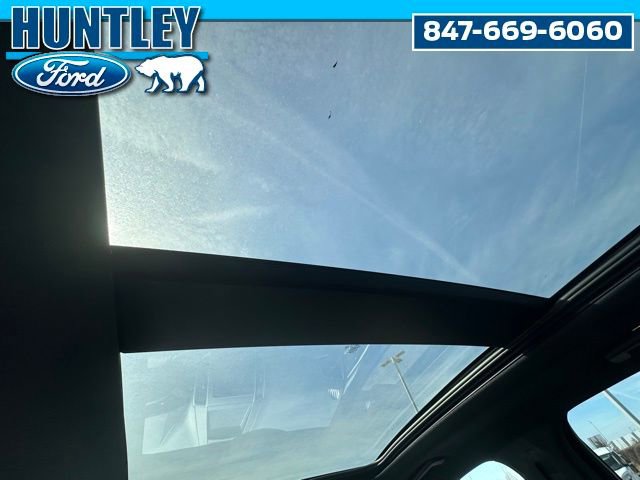 Used 2023 Ford Edge ST-Line image 14