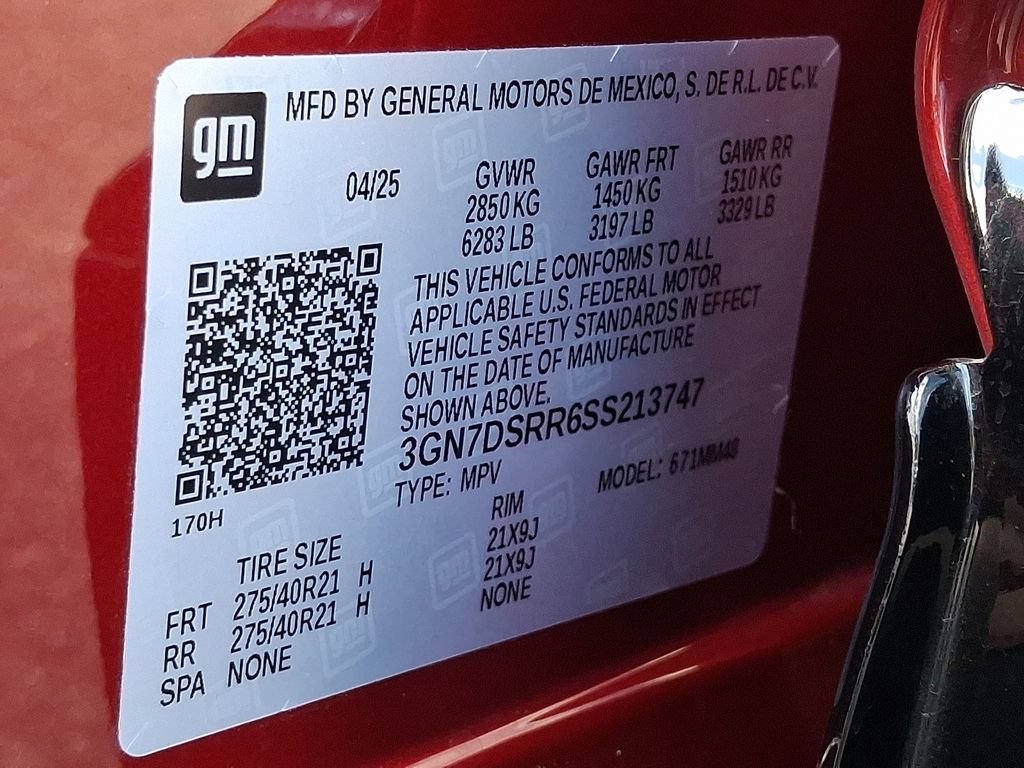 Used 2025 Chevrolet Equinox EV RS w/ Active Safety Package 3 AWD/4WD image 27