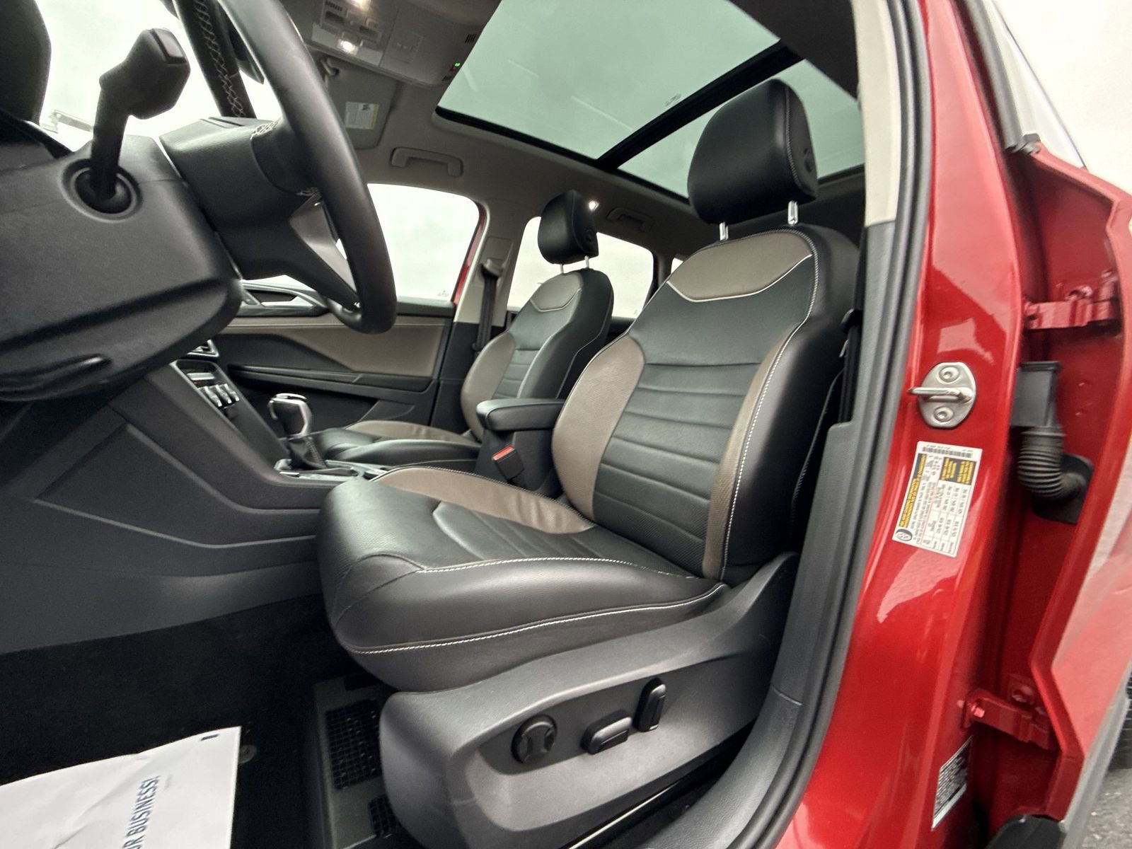 Used 2023 Volkswagen Taos SEL image 13