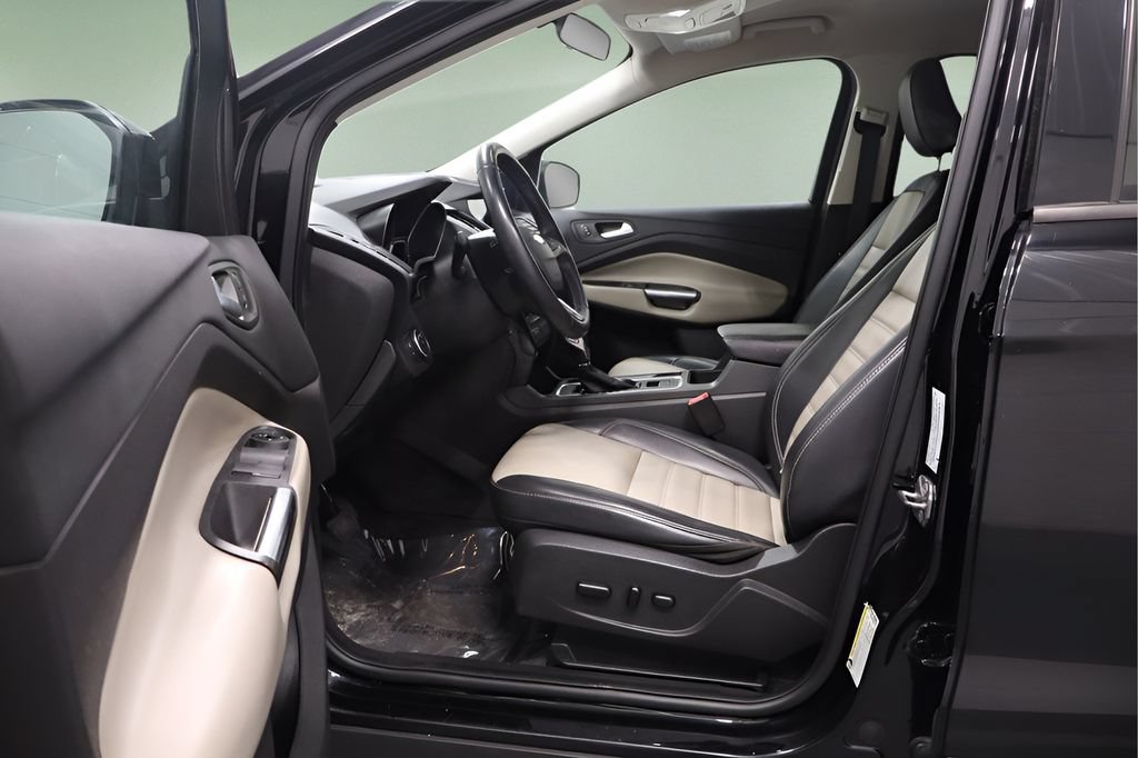 Used 2019 Ford Escape SEL AWD/4WD image 17