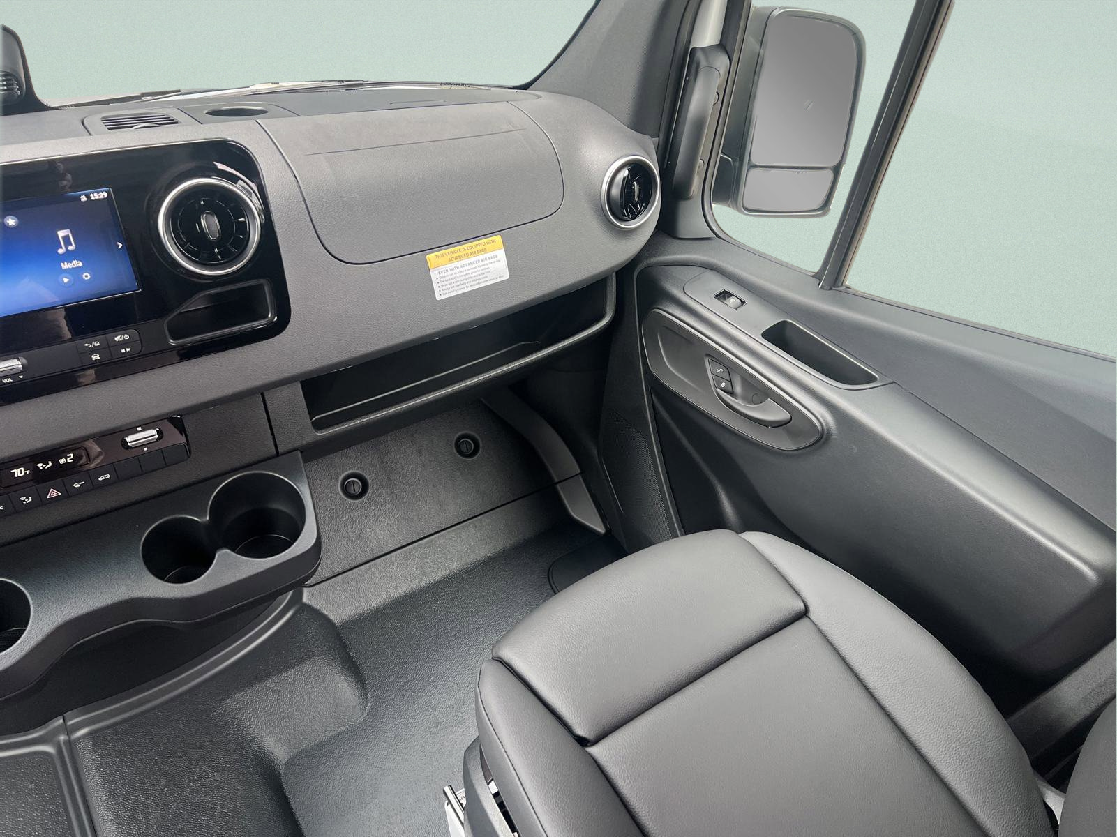 New 2025 Mercedes-Benz Sprinter 2500 image 26