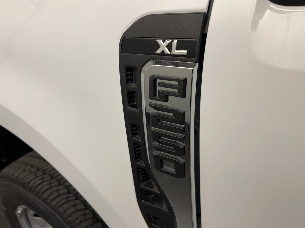 New 2025 Ford F250 XLT w/ Snow Plow Prep Package image 32