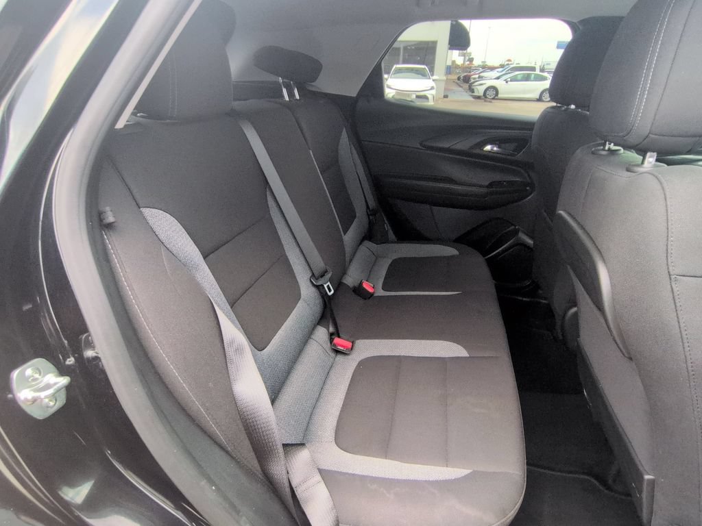 Used 2025 Chevrolet TrailBlazer LT AWD/4WD image 29