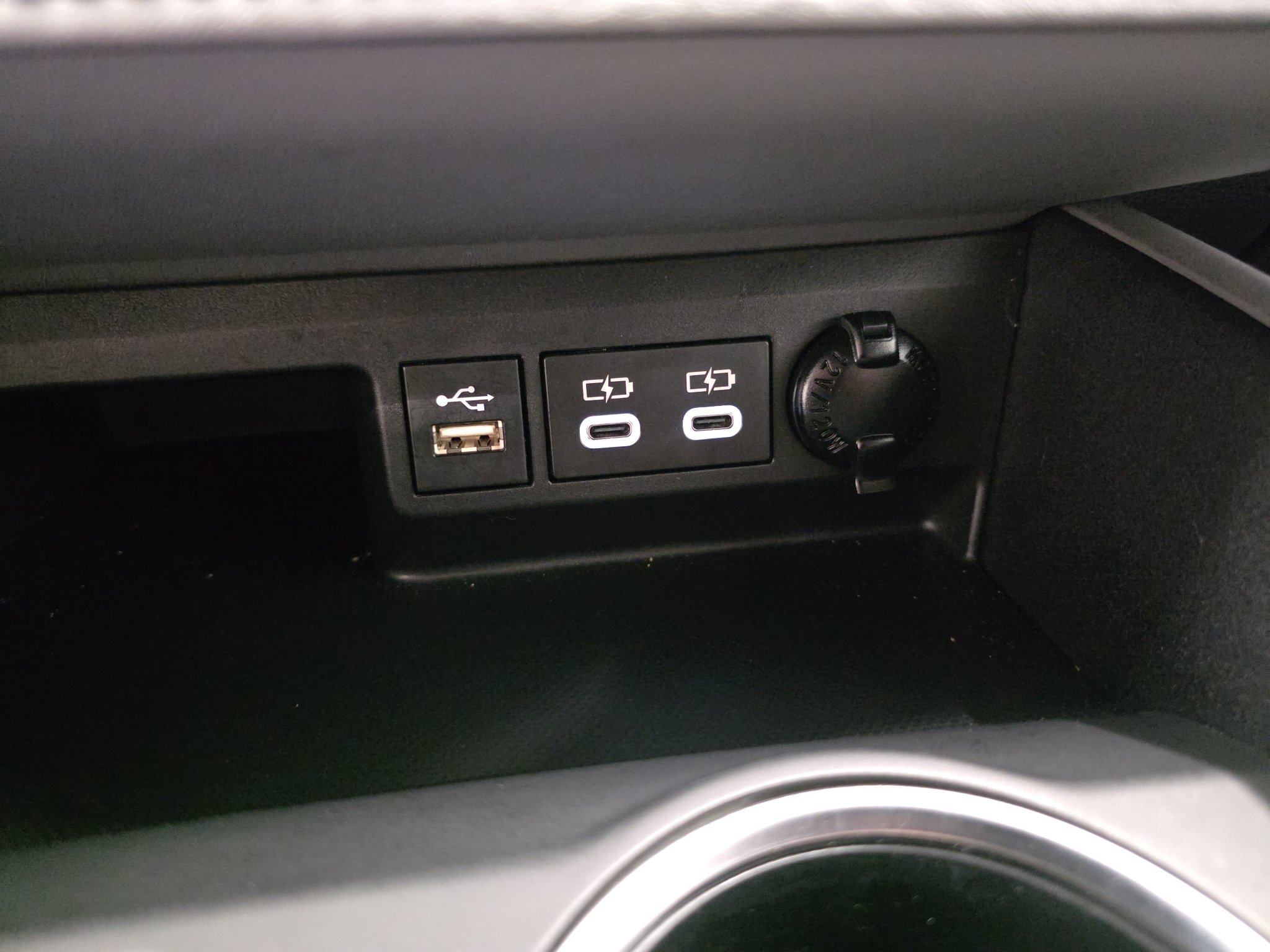 Used 2023 Toyota Highlander L AWD/4WD image 23