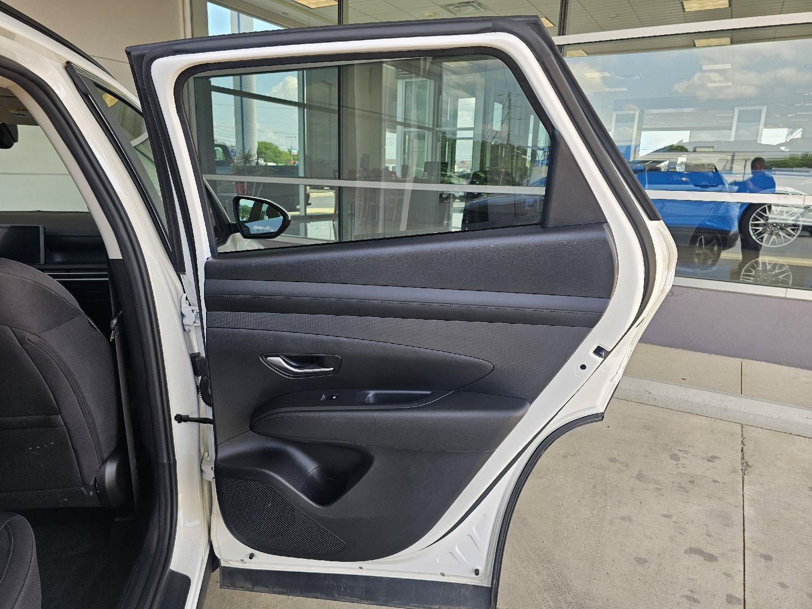Used 2025 Hyundai Tucson SEL AWD/4WD image 14