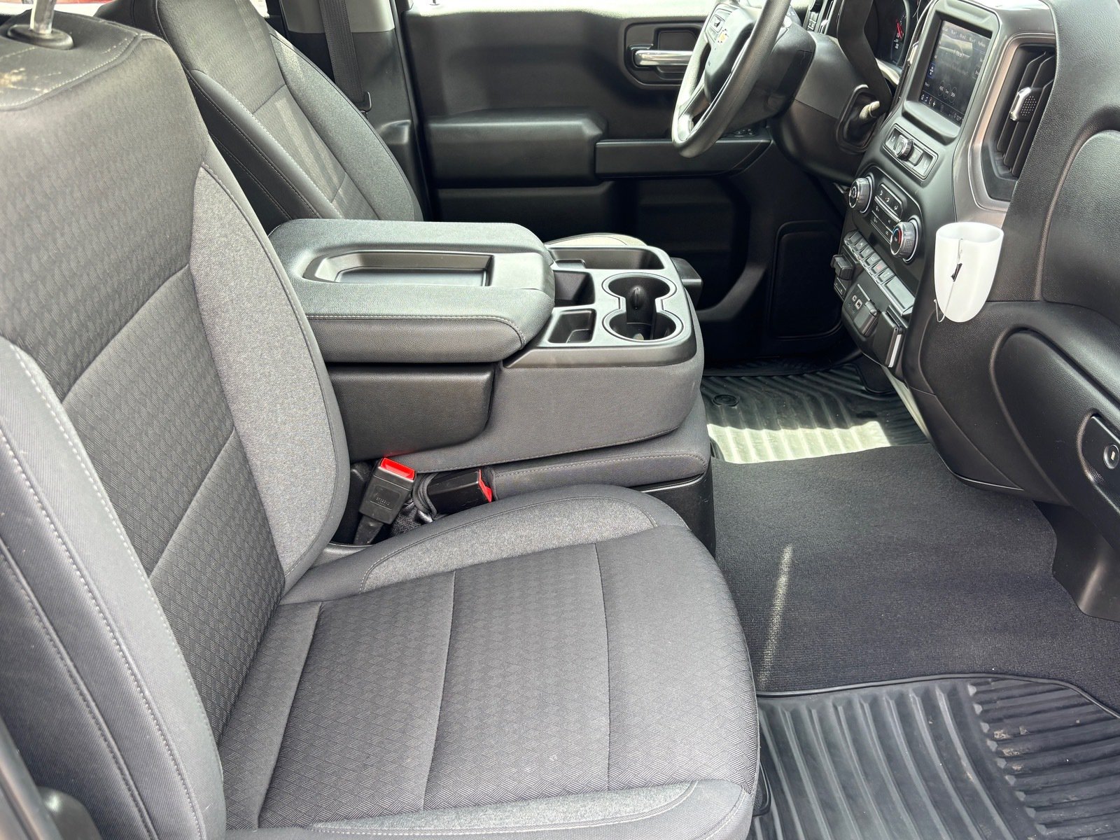 Used 2024 Chevrolet Silverado 1500 Custom w/ Turbomax Blackout Package AWD/4WD image 31