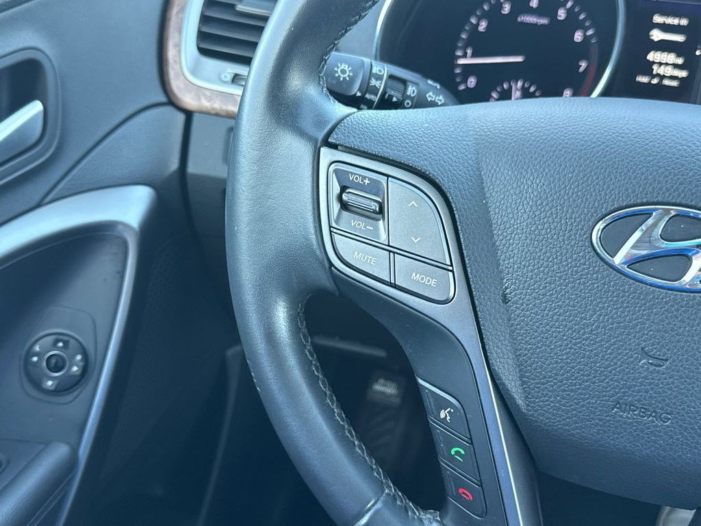 Used 2018 Hyundai Santa Fe Sport 2.0T FWD image 24