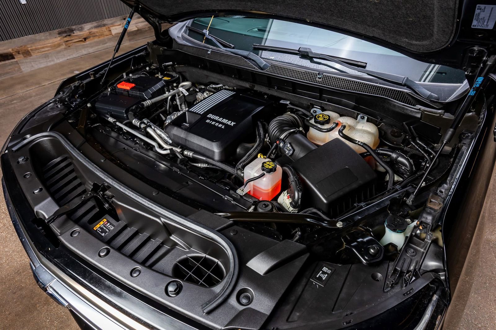 Used 2023 Chevrolet Tahoe High Country AWD/4WD image 41