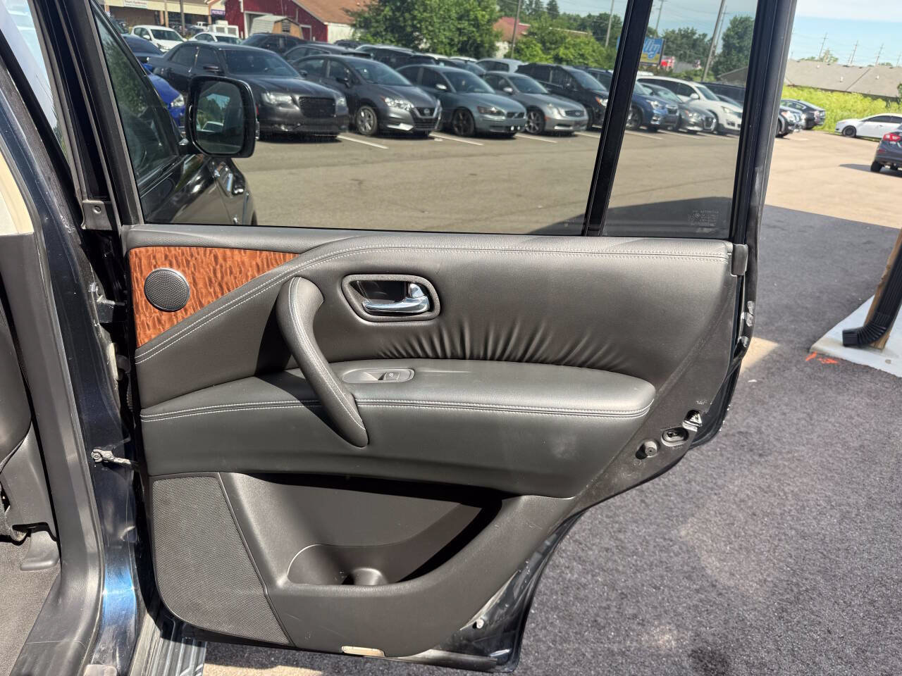 Used 2017 Nissan Armada Platinum w/ Captain Seat Package AWD/4WD image 18