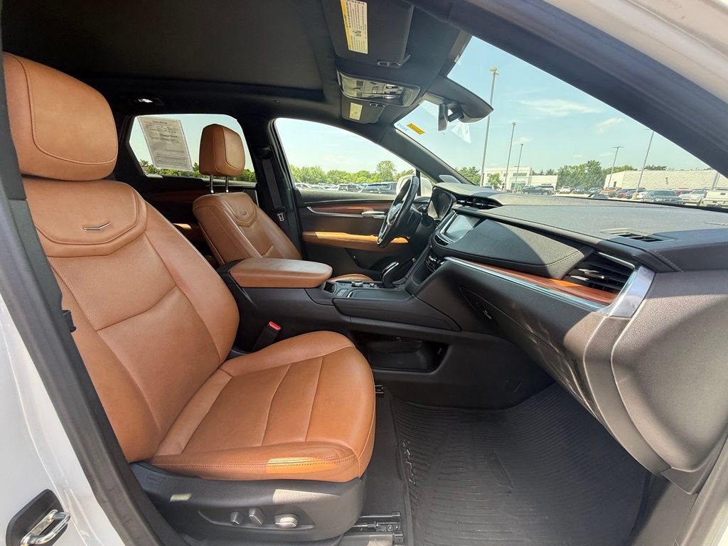 Used 2020 Cadillac XT5 Premium Luxury AWD/4WD image 34