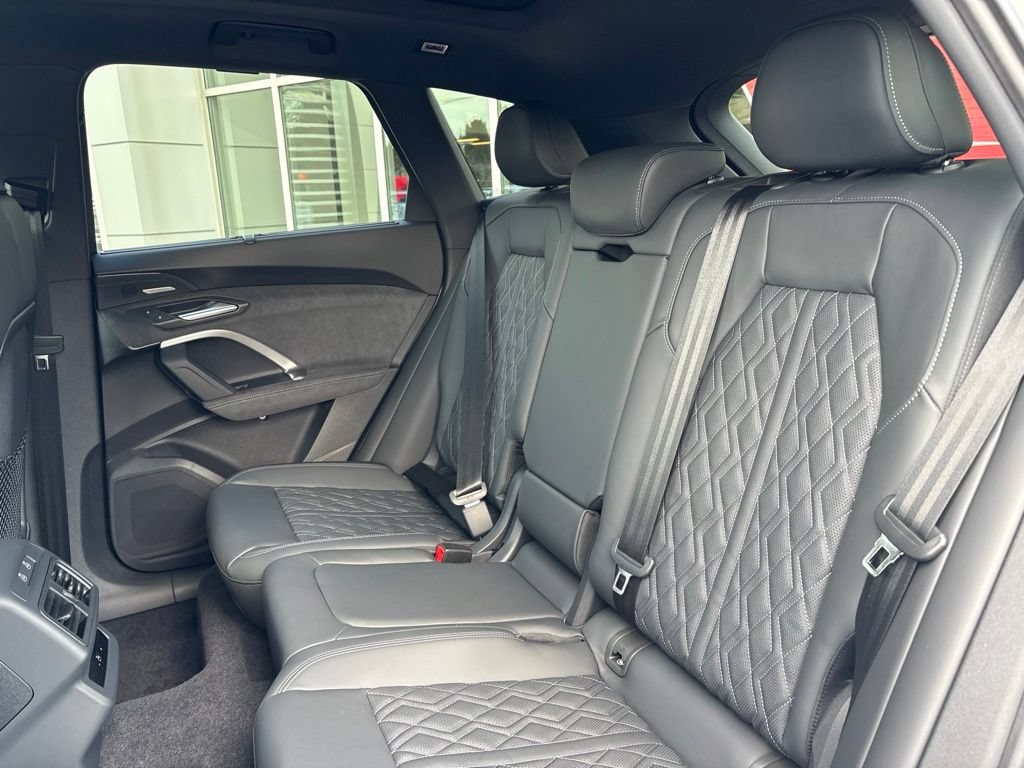 New 2026 Audi SQ5 Premium Plus AWD/4WD image 31