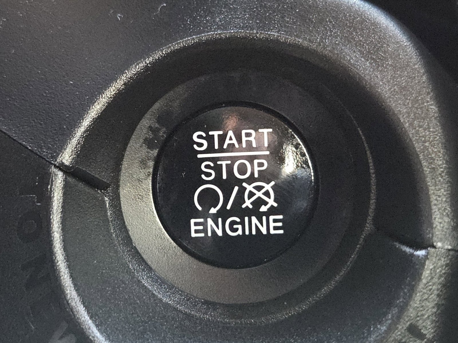 Used 2018 Jeep Renegade Sport w/ Power & Air Group image 29