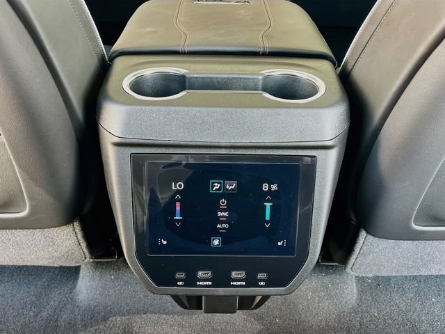 New 2026 GMC Yukon XL AT4 Ultimate AWD/4WD image 18