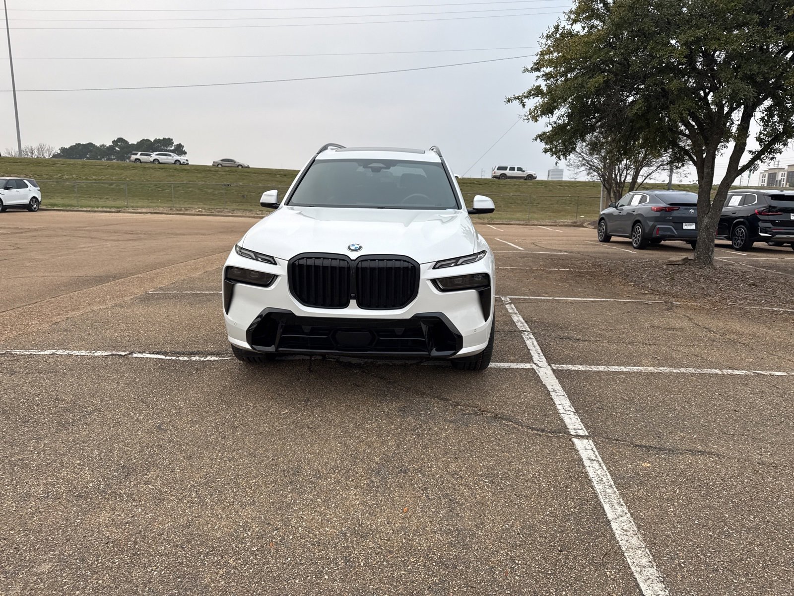 Certified 2023 BMW X7 xDrive40i w/ Executive Package image 2
