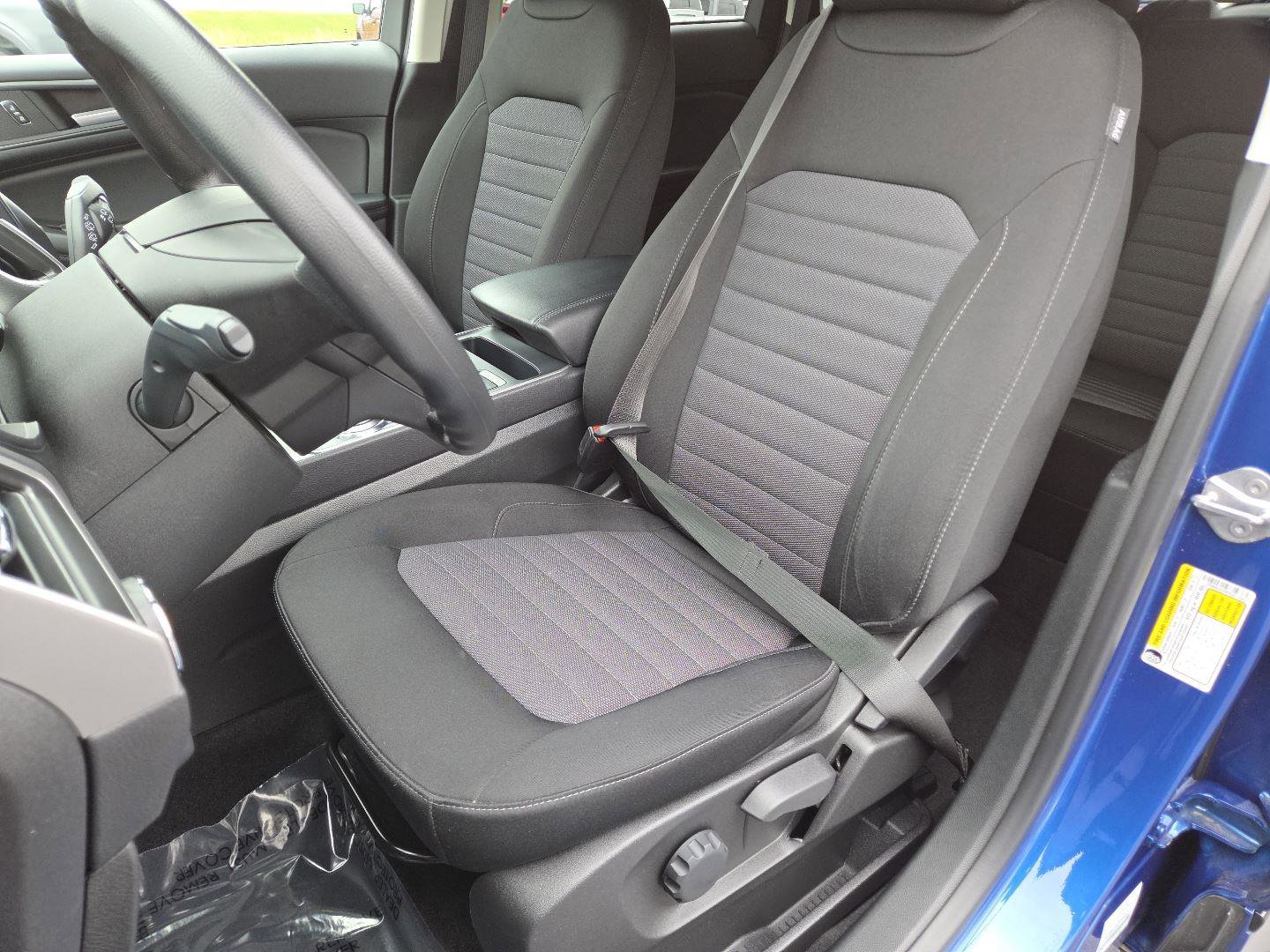 Used 2023 Ford Edge SE w/ Black Appearance Package AWD/4WD image 18