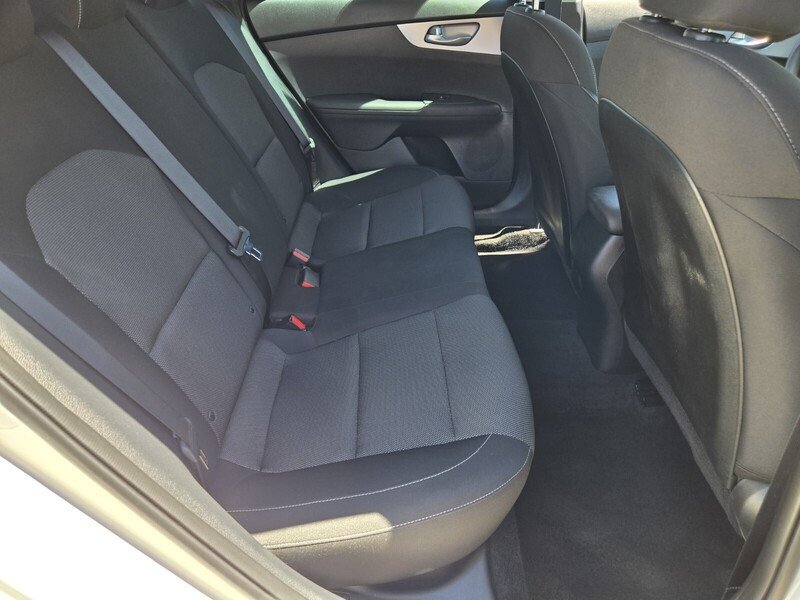 Certified 2024 Kia Forte LXS w/ LXS Technology Package FWD image 15