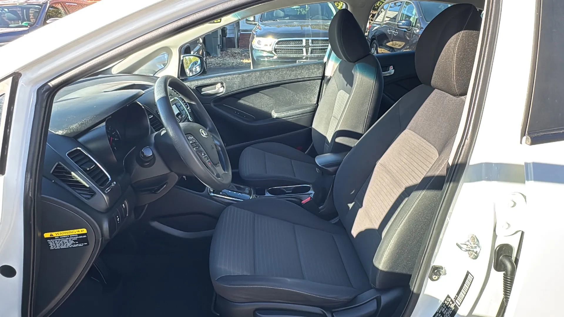 Used 2017 Kia Forte LX w/ LX Popular Package image 10