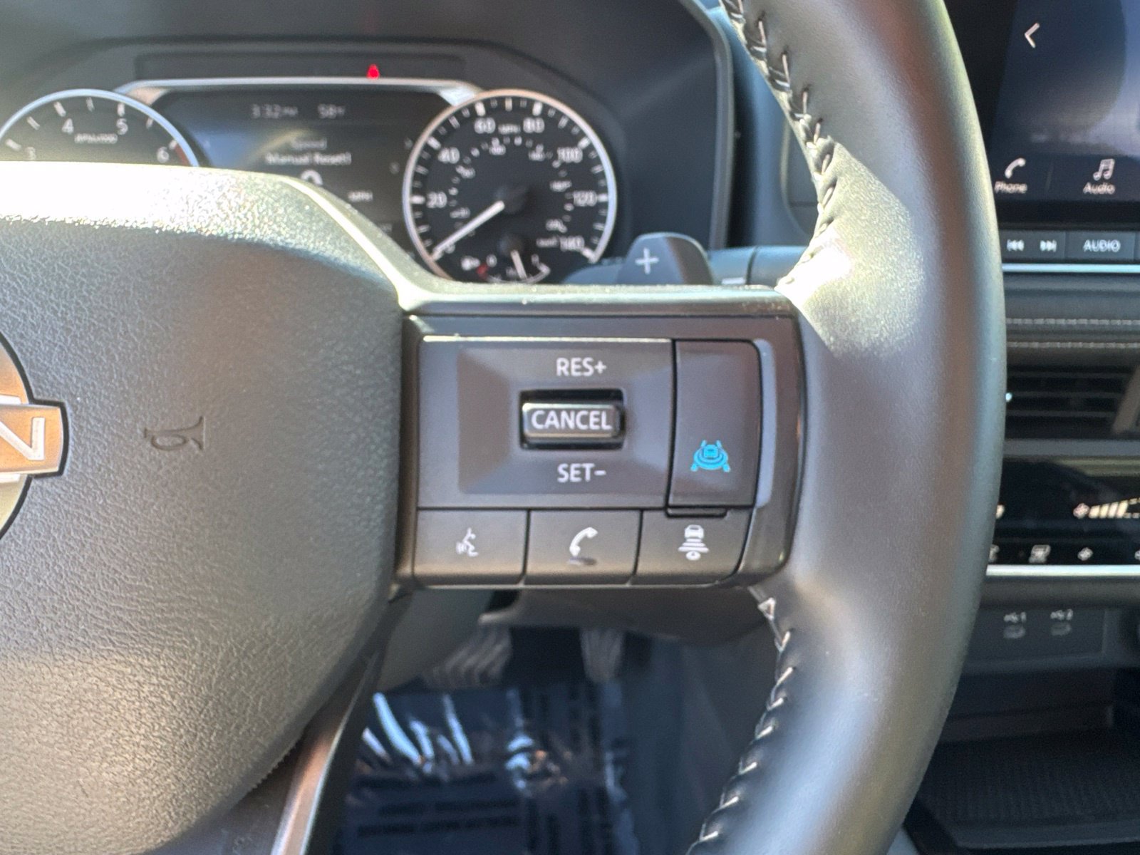 Used 2025 Nissan Rogue SV AWD/4WD image 20