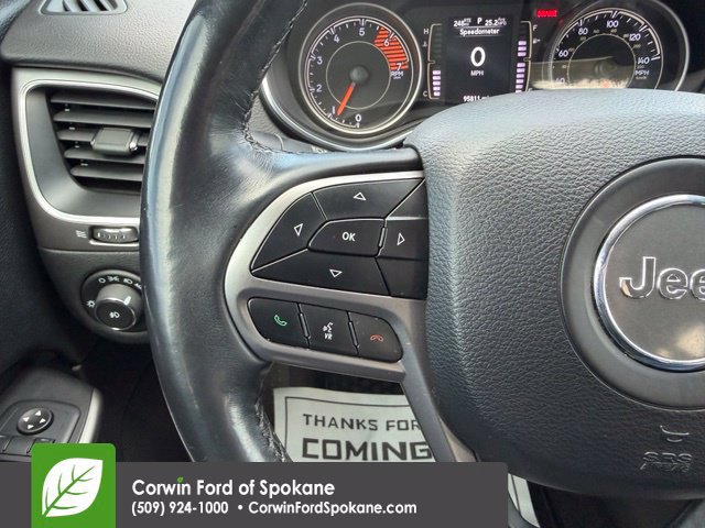 Used 2019 Jeep Cherokee Latitude Plus w/ Comfort/Convenience Group AWD/4WD image 23