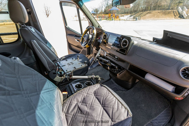 Used 2022 Mercedes-Benz Sprinter 3500 image 27