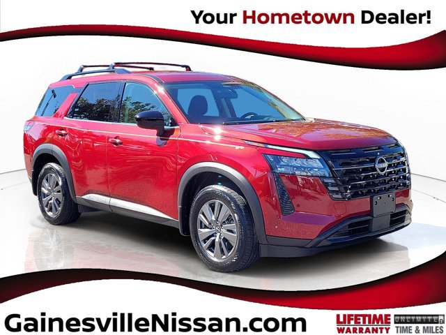 Used 2026 Nissan Pathfinder SV FWD image 1