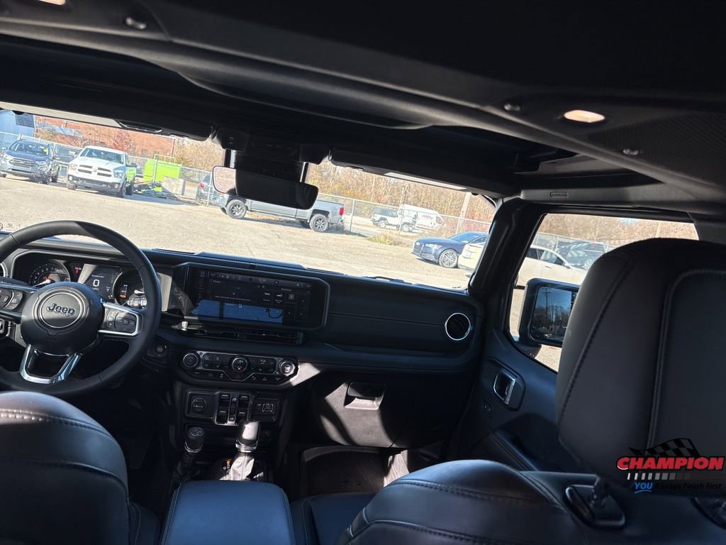 Used 2024 Jeep Wrangler High Altitude image 16