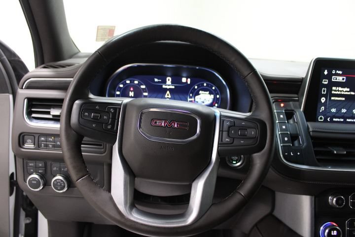 Used 2024 GMC Yukon SLT w/ SLT Luxury Package AWD/4WD image 36