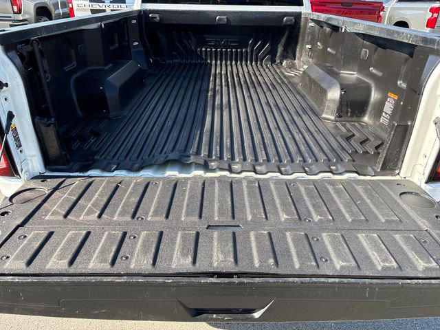 Used 2022 GMC Sierra 2500 SLE w/ SLE Convenience Package AWD/4WD image 4