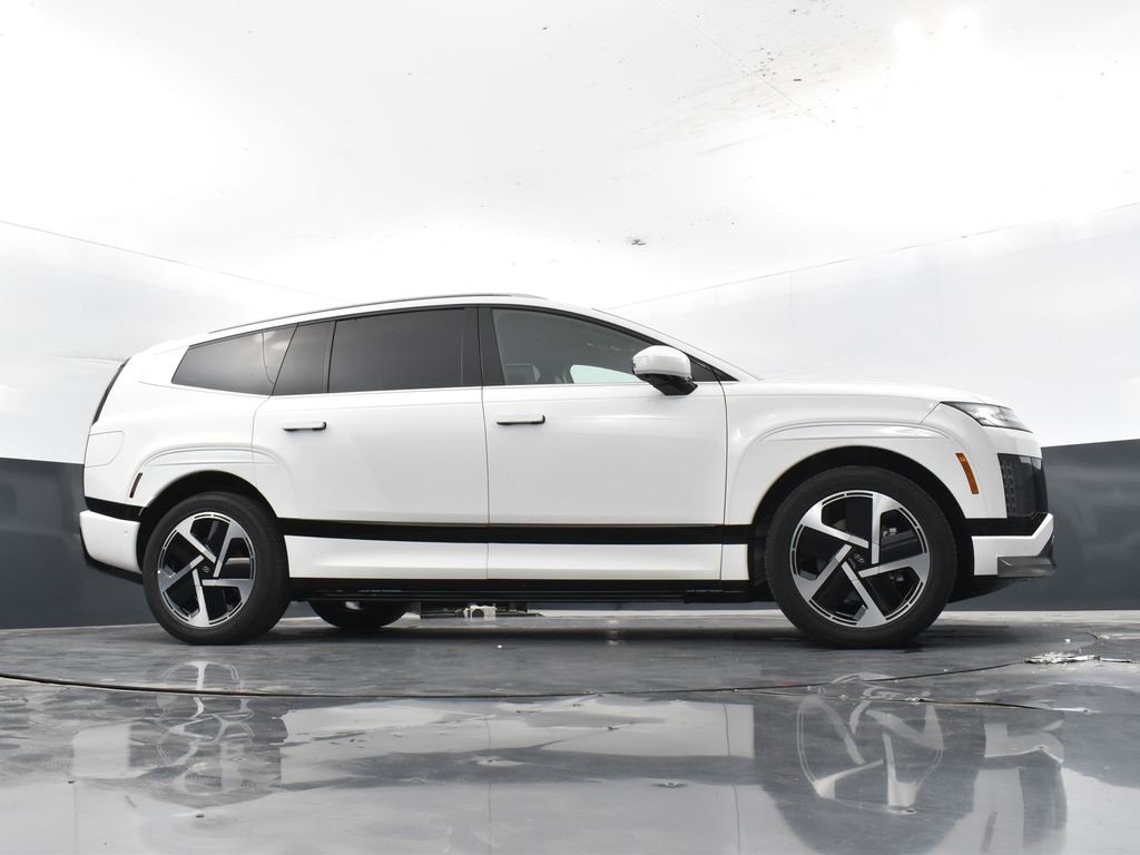 New 2026 Hyundai Ioniq 9 Calligraphy image 36