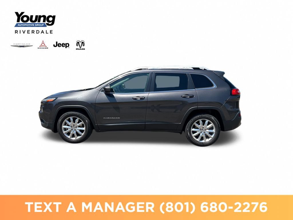 Used 2017 Jeep Cherokee Limited AWD/4WD image 2