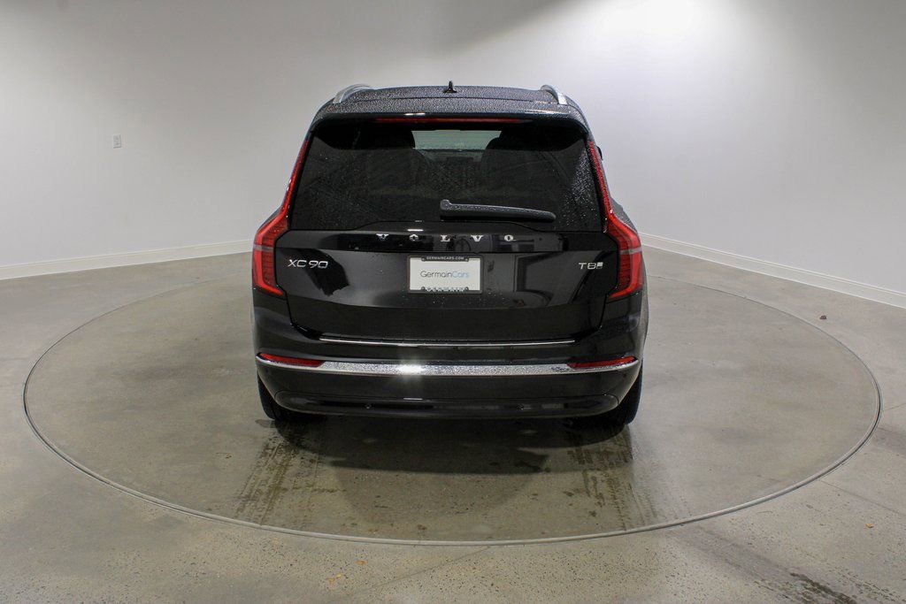 New 2026 Volvo XC90 T8 Plus w/ Protection Package Premier image 4