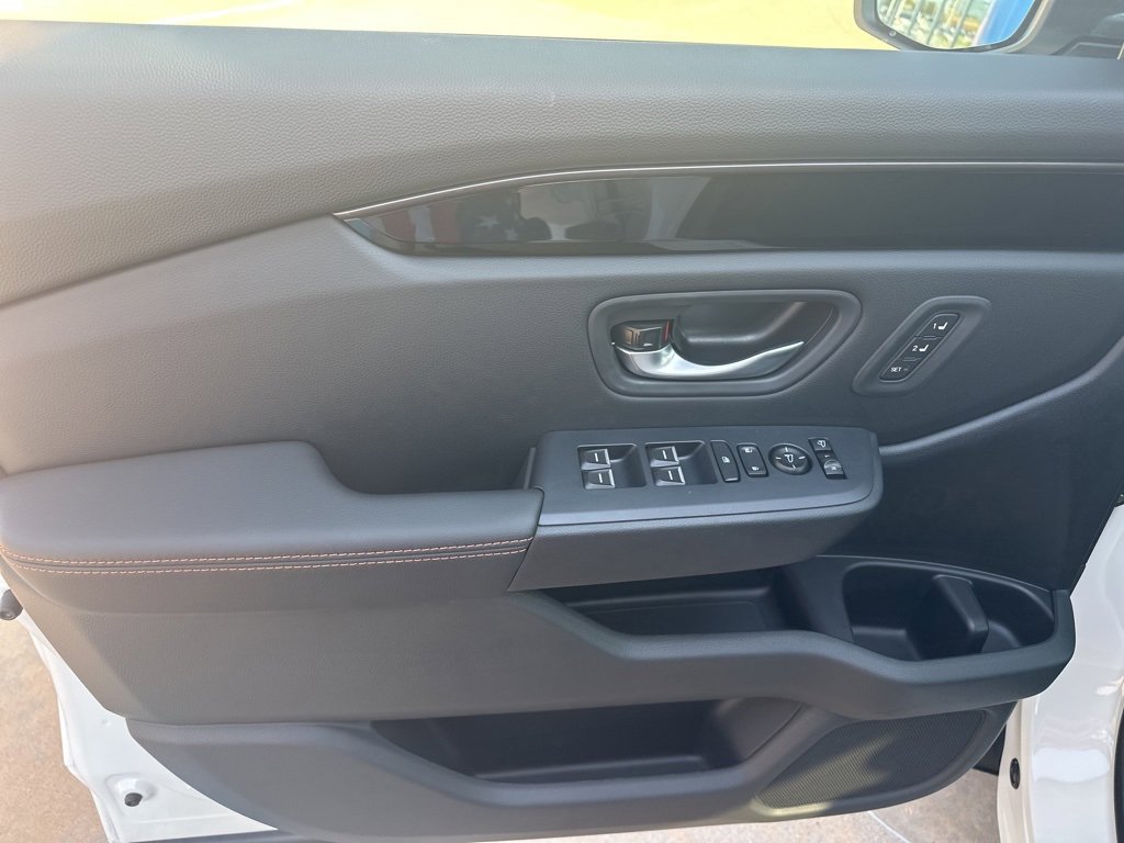 New 2025 Honda Pilot TrailSport image 6