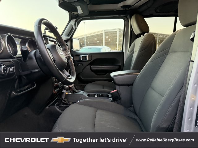 Used 2021 Jeep Gladiator Sport AWD/4WD image 28