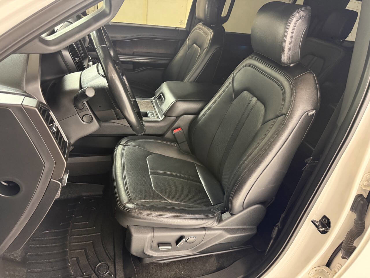 Used 2019 Ford Expedition Limited w/ Equipment Group 302A RWD image 52