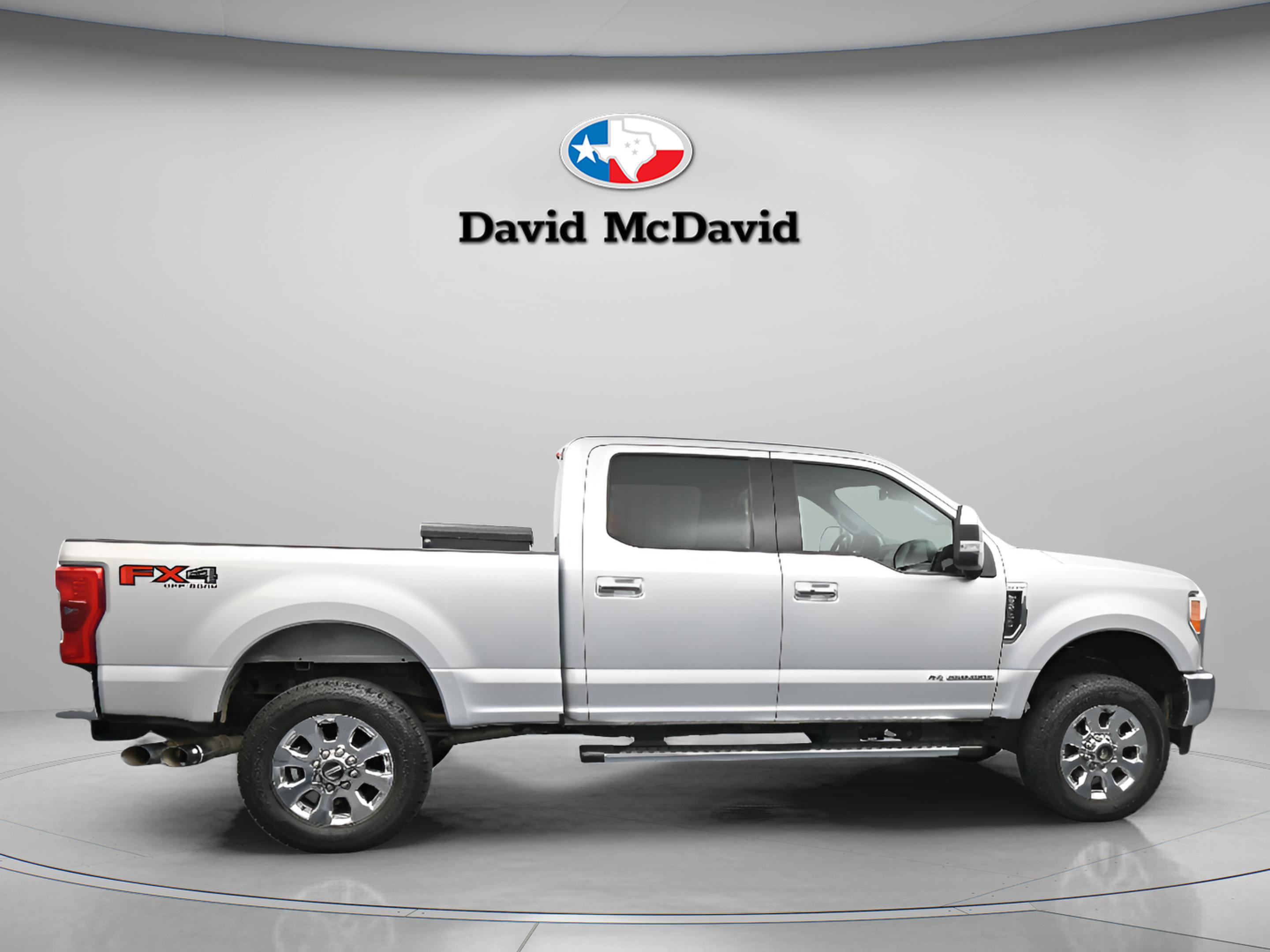 Used 2018 Ford F250 Lariat w/ Lariat Ultimate Package AWD/4WD image 9