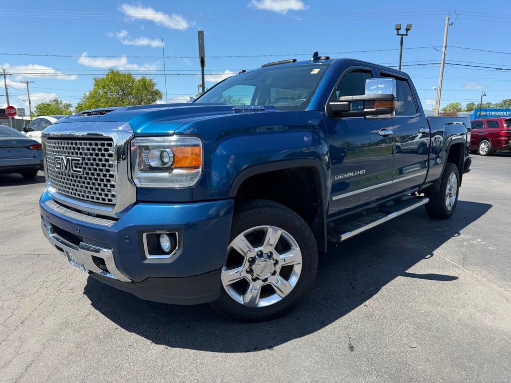 Used 2017 GMC Sierra 2500 Denali w/ Duramax Plus Package AWD/4WD image 1