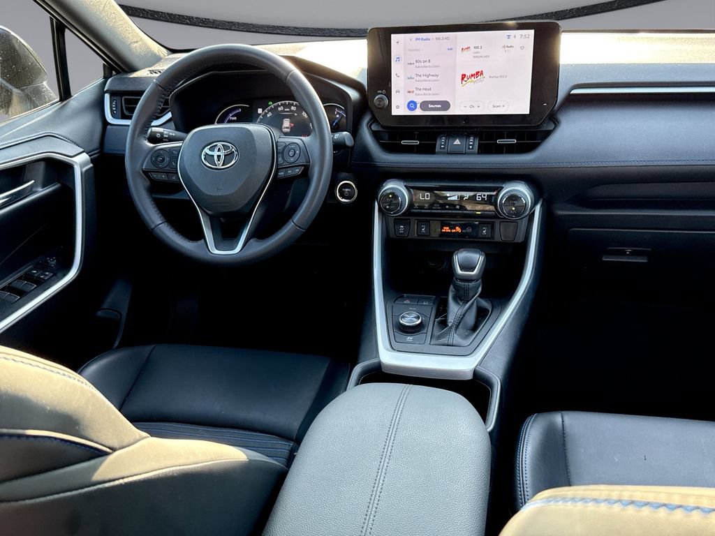 Used 2023 Toyota RAV4 XSE AWD/4WD image 19