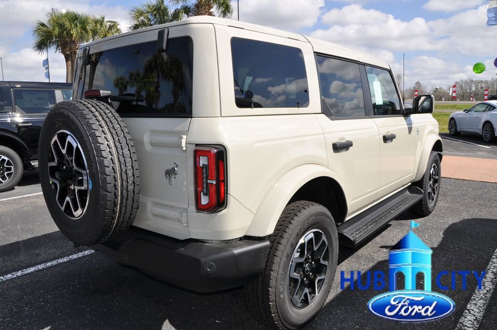 New 2026 Ford Bronco Outer Banks image 5